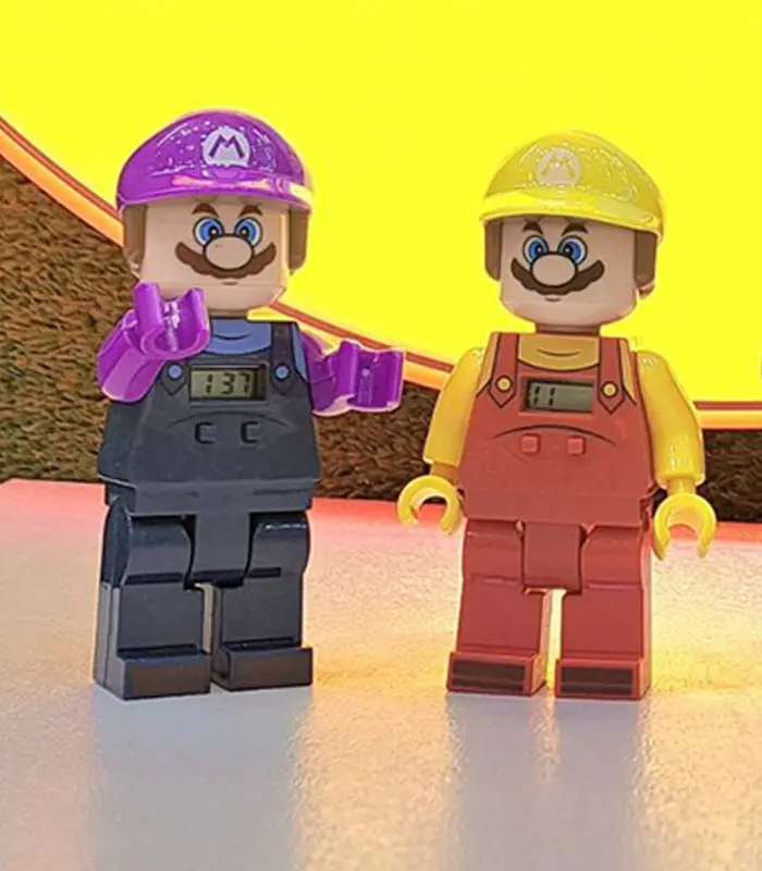 عکس فیگور ماریو ساعت دار